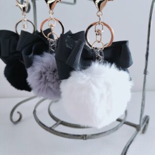 バッグファーチャームでグレードアップ