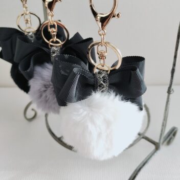 ファーチャーム　３色