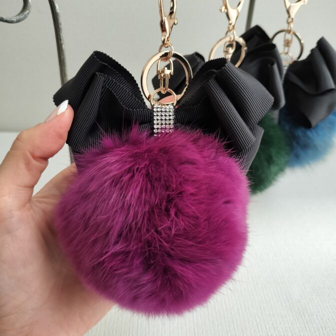 【美品半額】伊勢丹購入ラビットファーチャーム 美品半額】伊勢丹購入ラビットファーチャーム - メルカリ